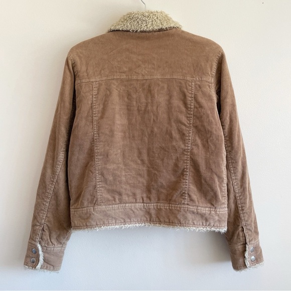 Y2K 2000s Gilmore girls Sherpa corduroy jacket button quilted interior fur trim - Picture 10 of 11